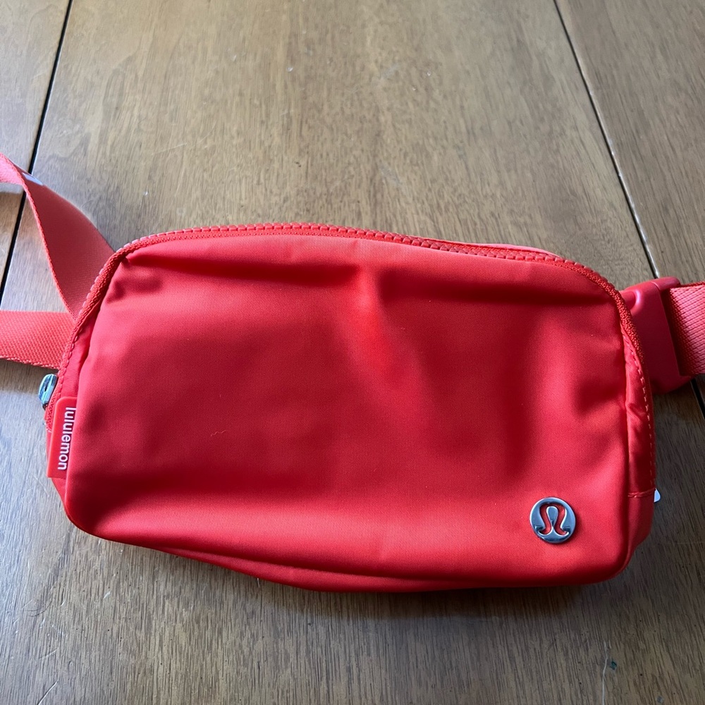 NEW Solar Orange Lululemon Belt Bag